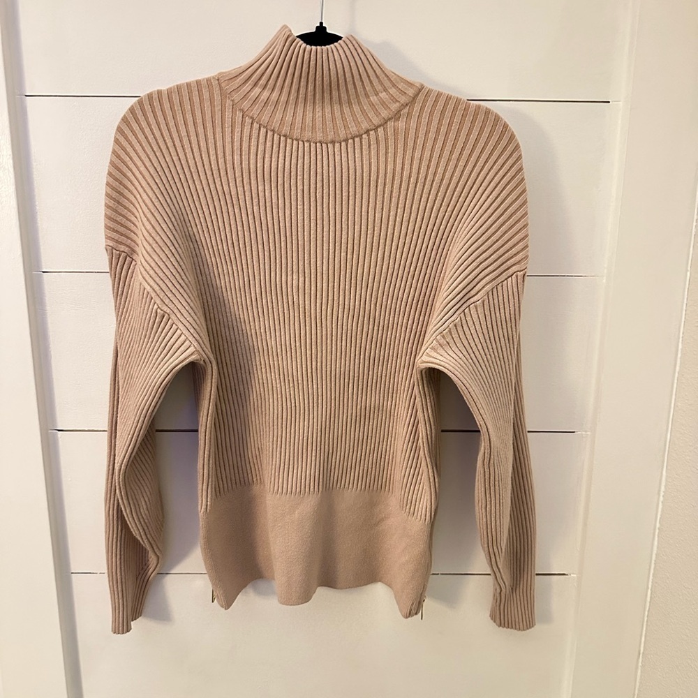 VARLEY M Haggen 2.0 tan woman boxy mock neck viscose blend ribbed stretch top - Picture 2 of 14